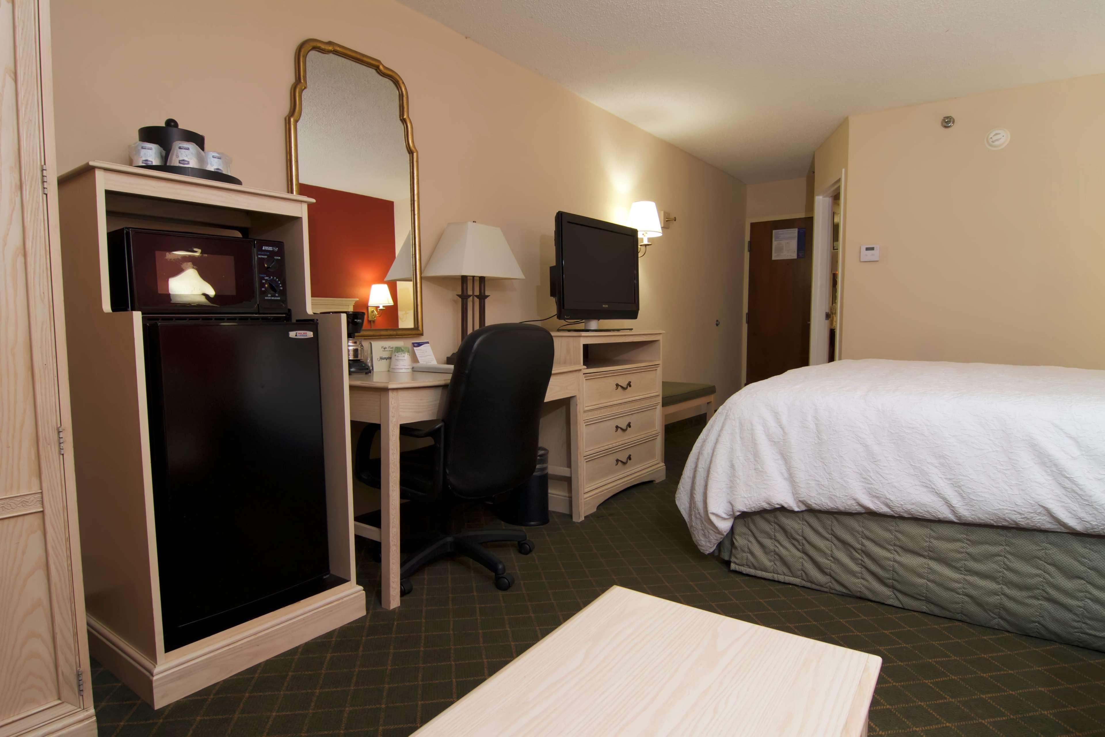 Hampton Inn Winchester-University/ Mall Exterior foto